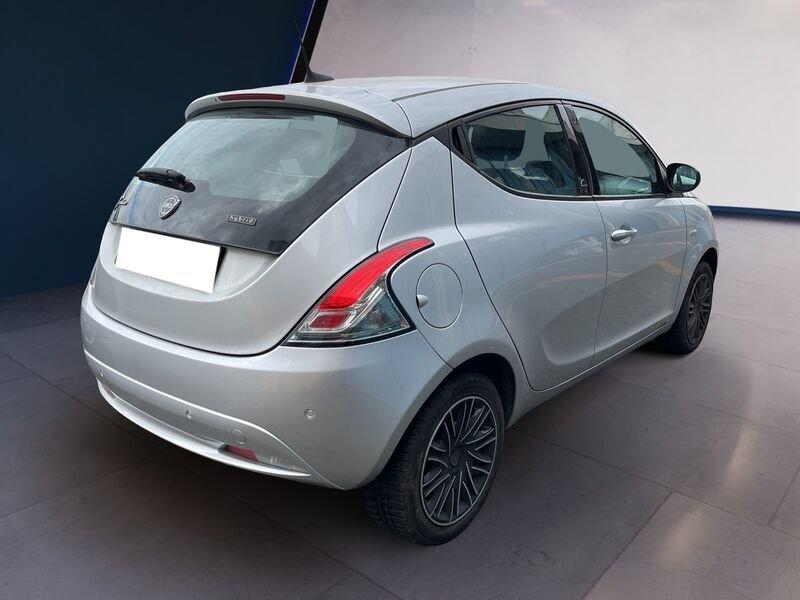 Lancia Ypsilon III 2021 1.0 firefly hybrid Gold s&s 70cv