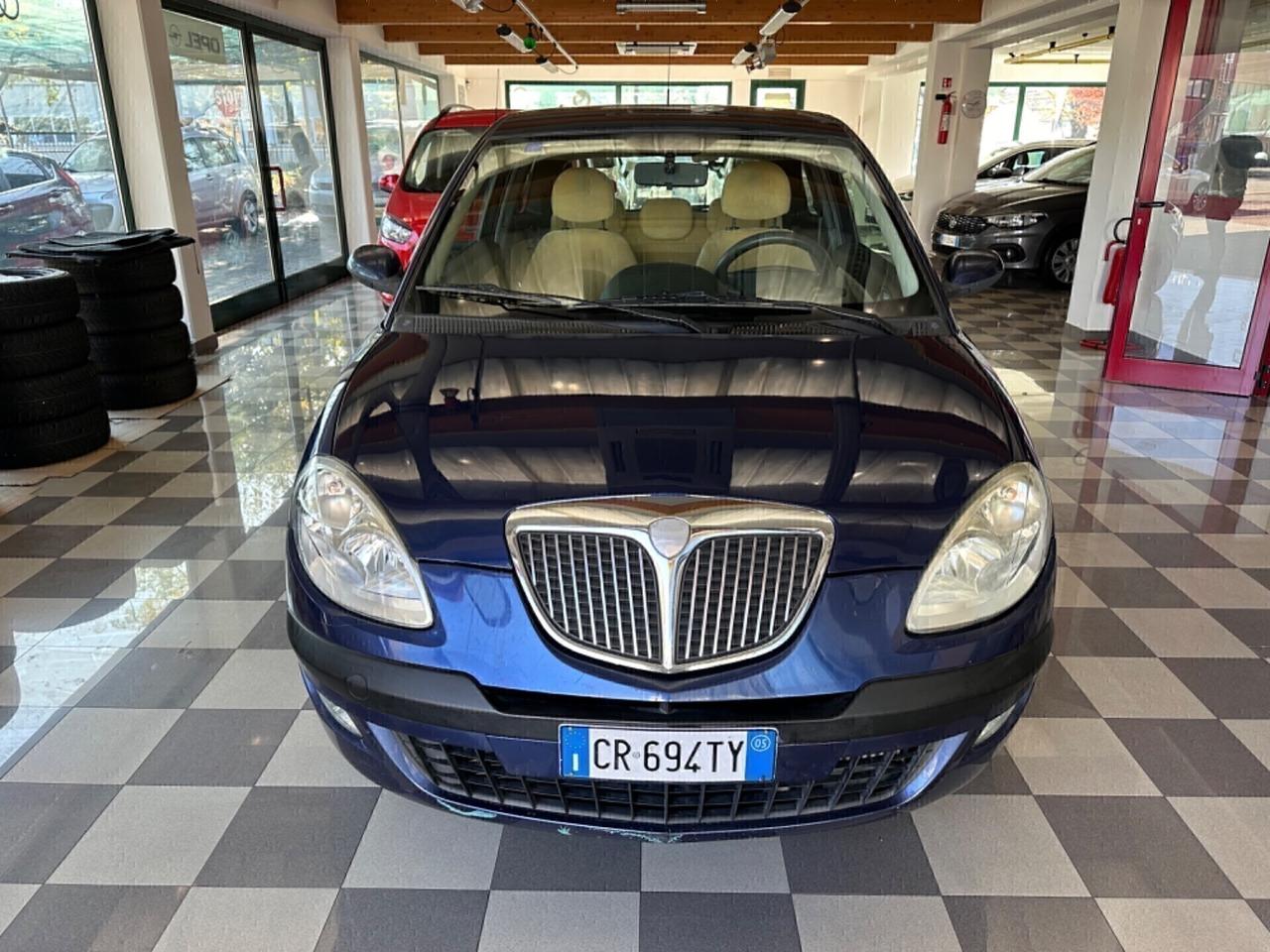 Lancia Ypsilon 1.3 Multijet Neopatentati