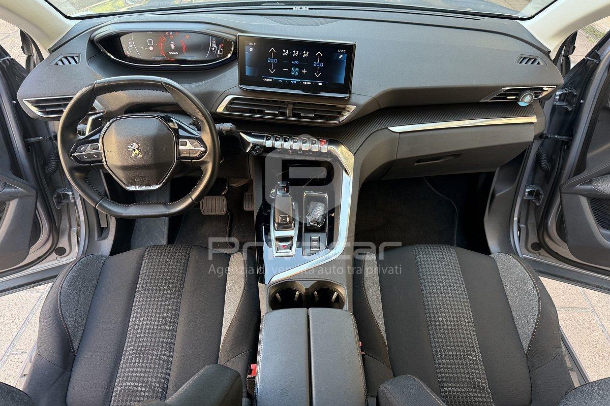 PEUGEOT 3008 BlueHDi 130 S&S EAT8 Active Business