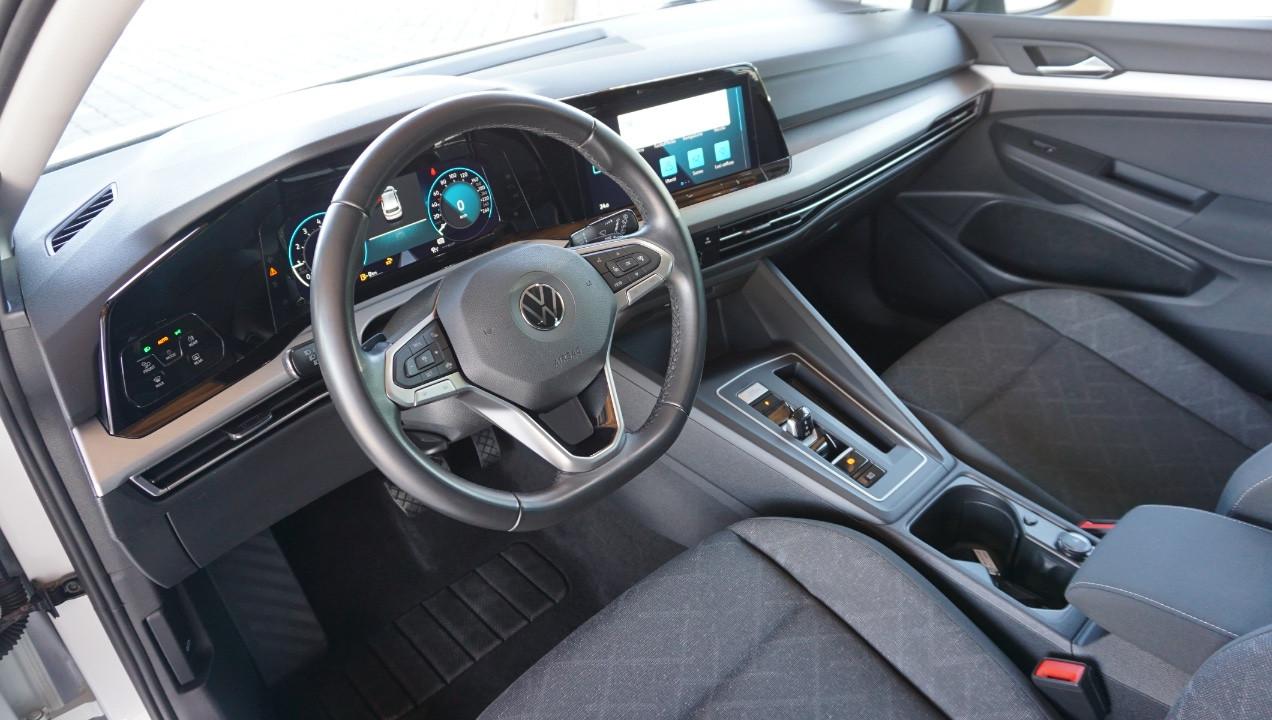 Volkswagen Golf 1.0 etsi evo Life 110cv dsg