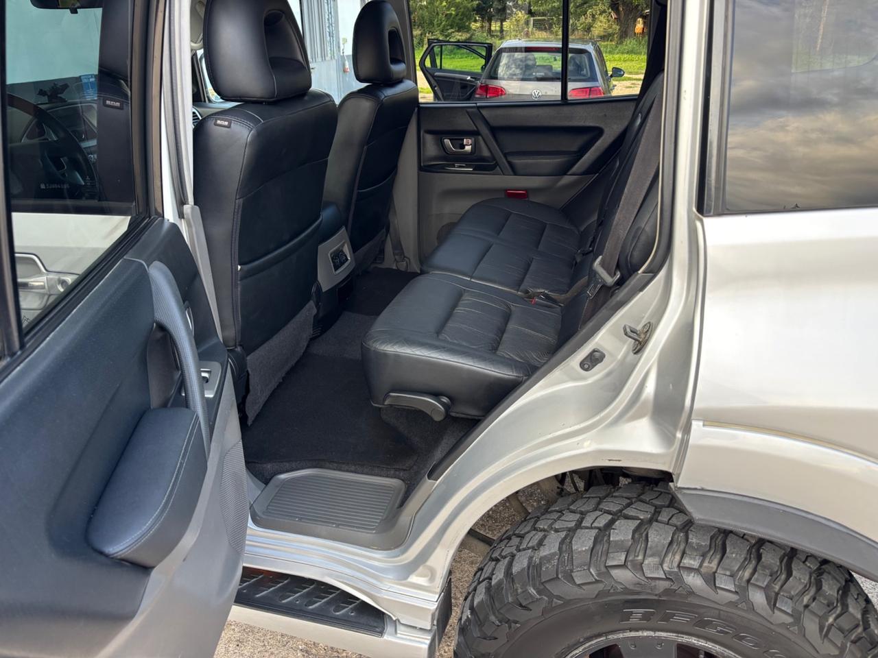 Mitsubishi Pajero 3.2 D. 7 posti. 4x4. Garanzia 12mesi