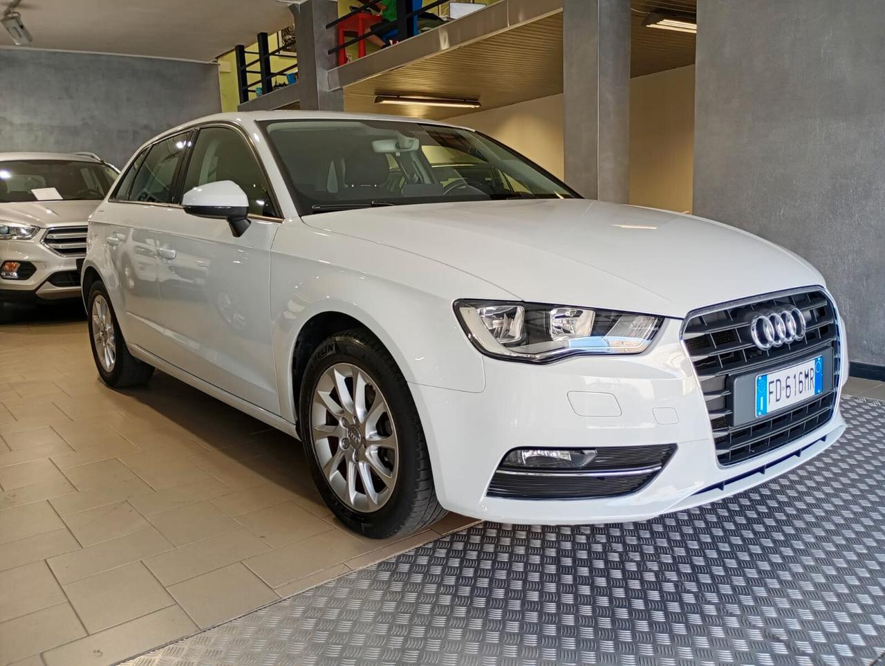 Audi A3 SPB 1.6 TDI clean diesel Ambition