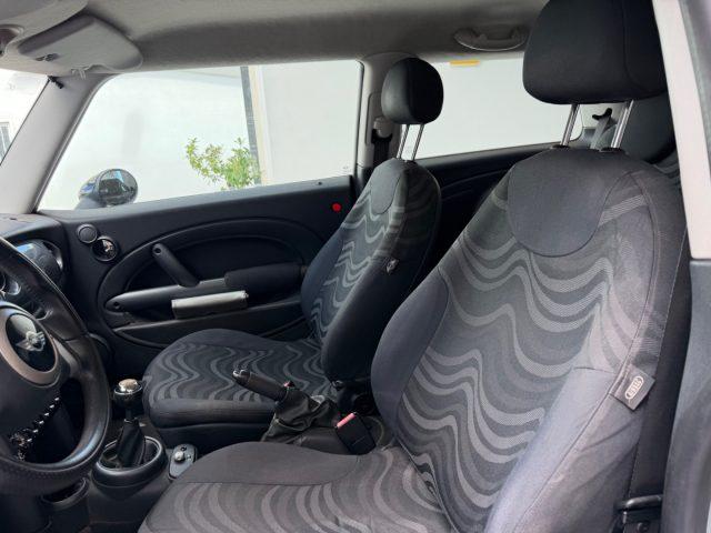 MINI Mini 1.4 tdi One D de luxe