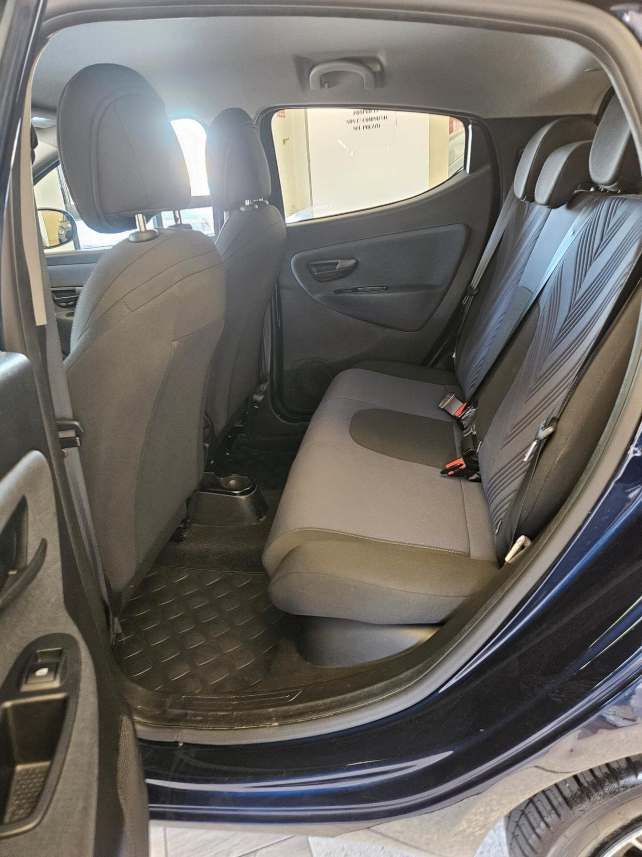 Lancia Ypsilon 1.0 Firefly GOLD Benzina/Hybrid S&S 70CV