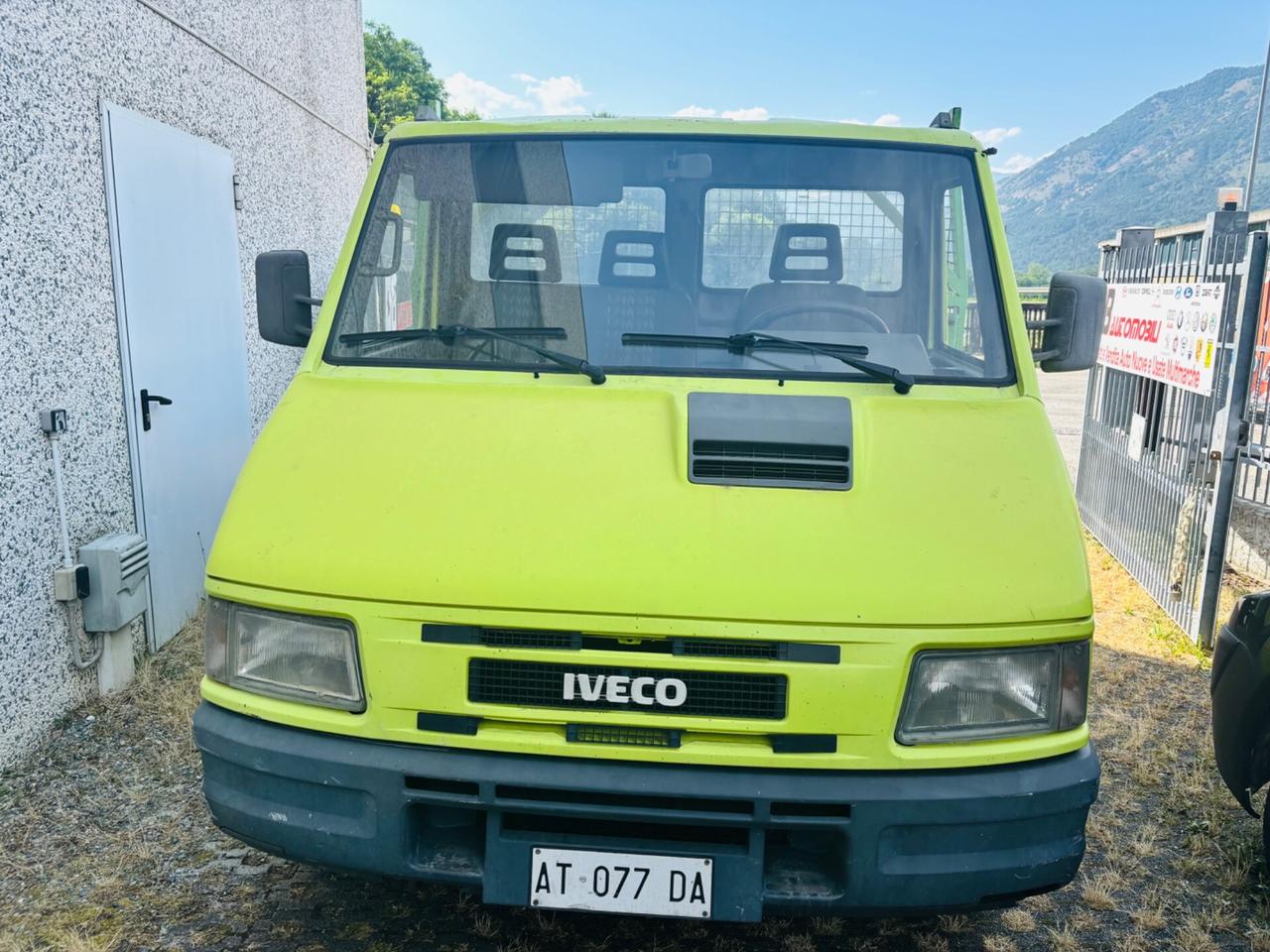 Iveco Daily 35.8 2.5 D PL-DC Cab. p3.ti Basic