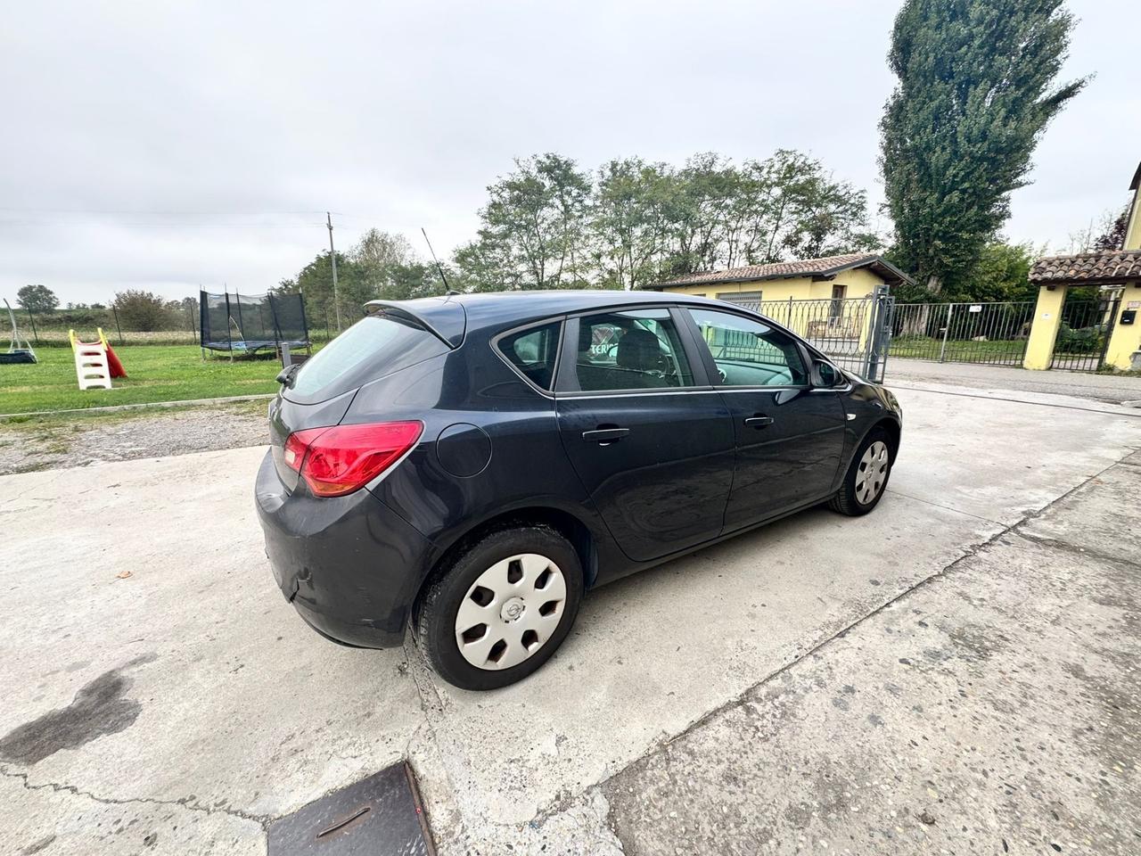 Opel Astra 1.4 100CV Edition