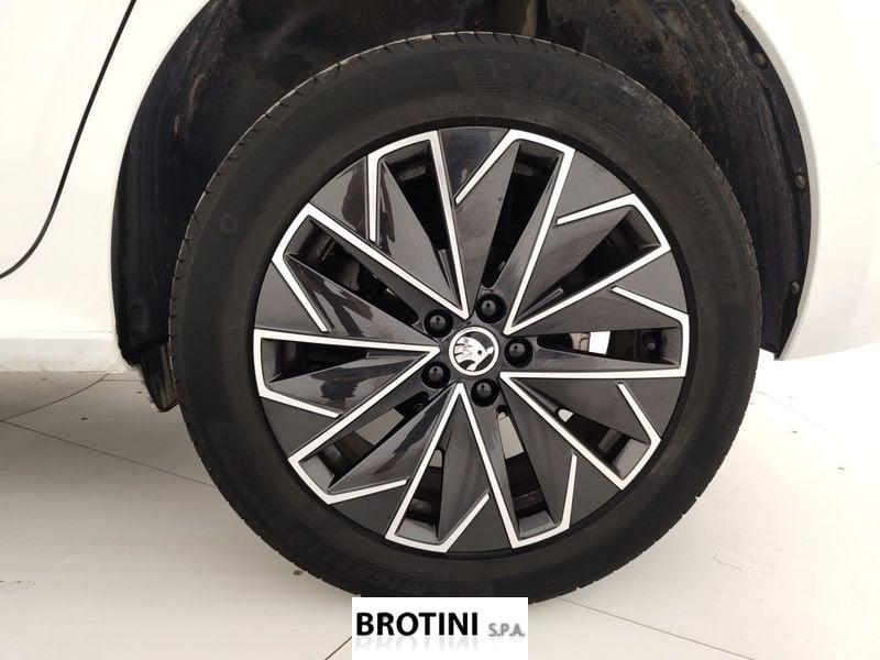 Škoda Kamiq 1.0 TSI 95cv BLACK DOTS