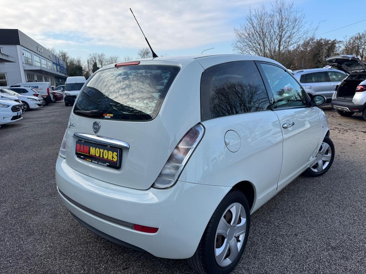 Lancia Ypsilon 1.2 Platino 94.000KM NEOPANTETATI