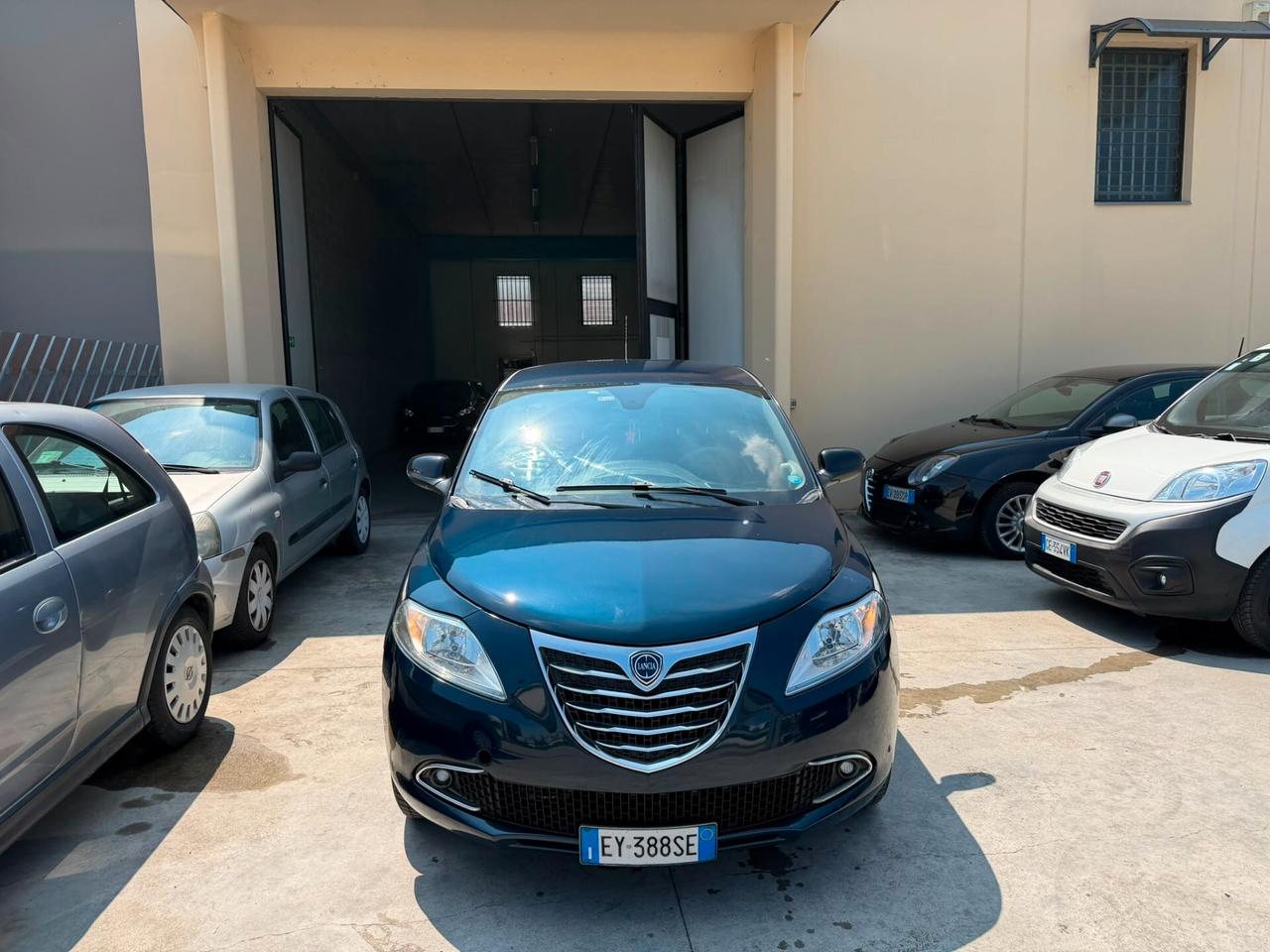 Lancia Ypsilon 0.9 TwinAir 85 CV 5 porte Metano Ecochic 30th Ann.