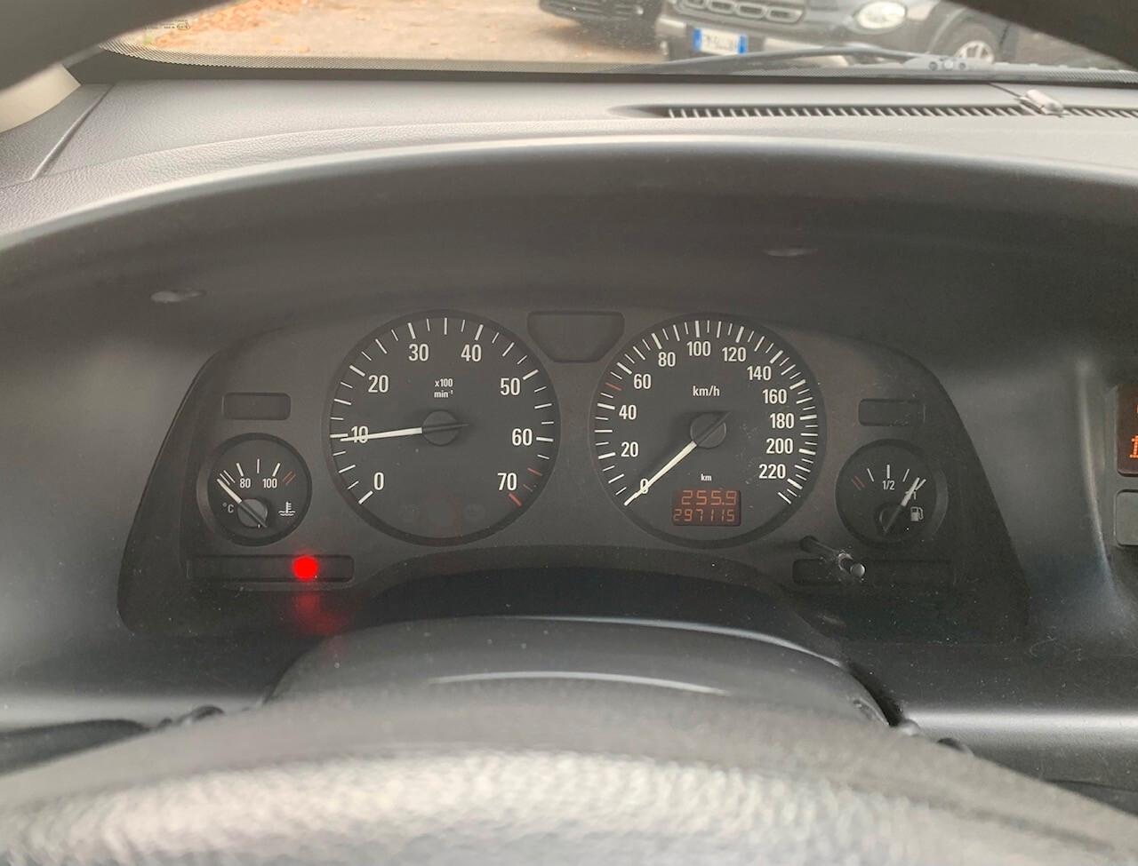 Opel Zafira 1.6 V cat Eco M Elegance