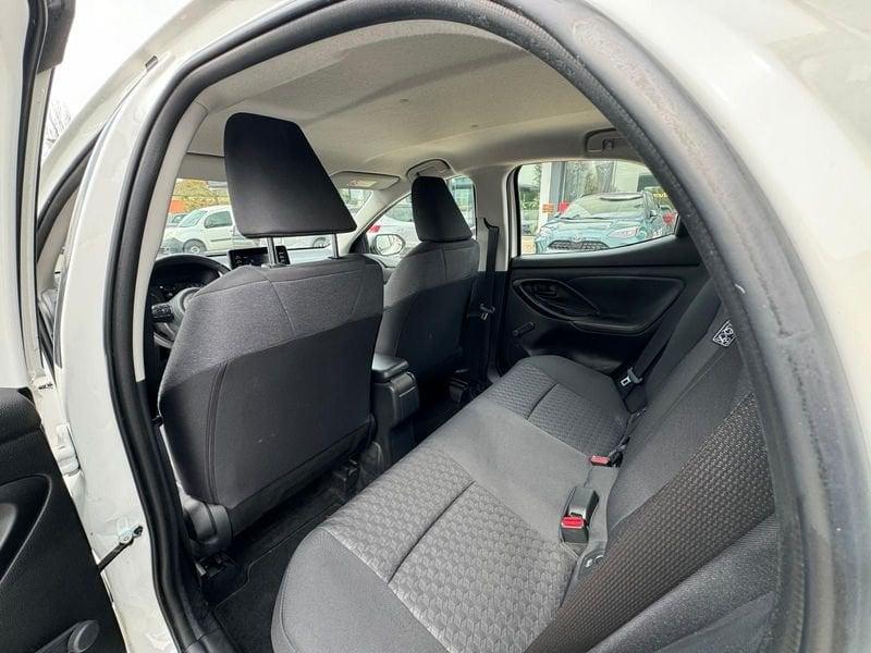 Toyota Yaris Hybrid Active MY22