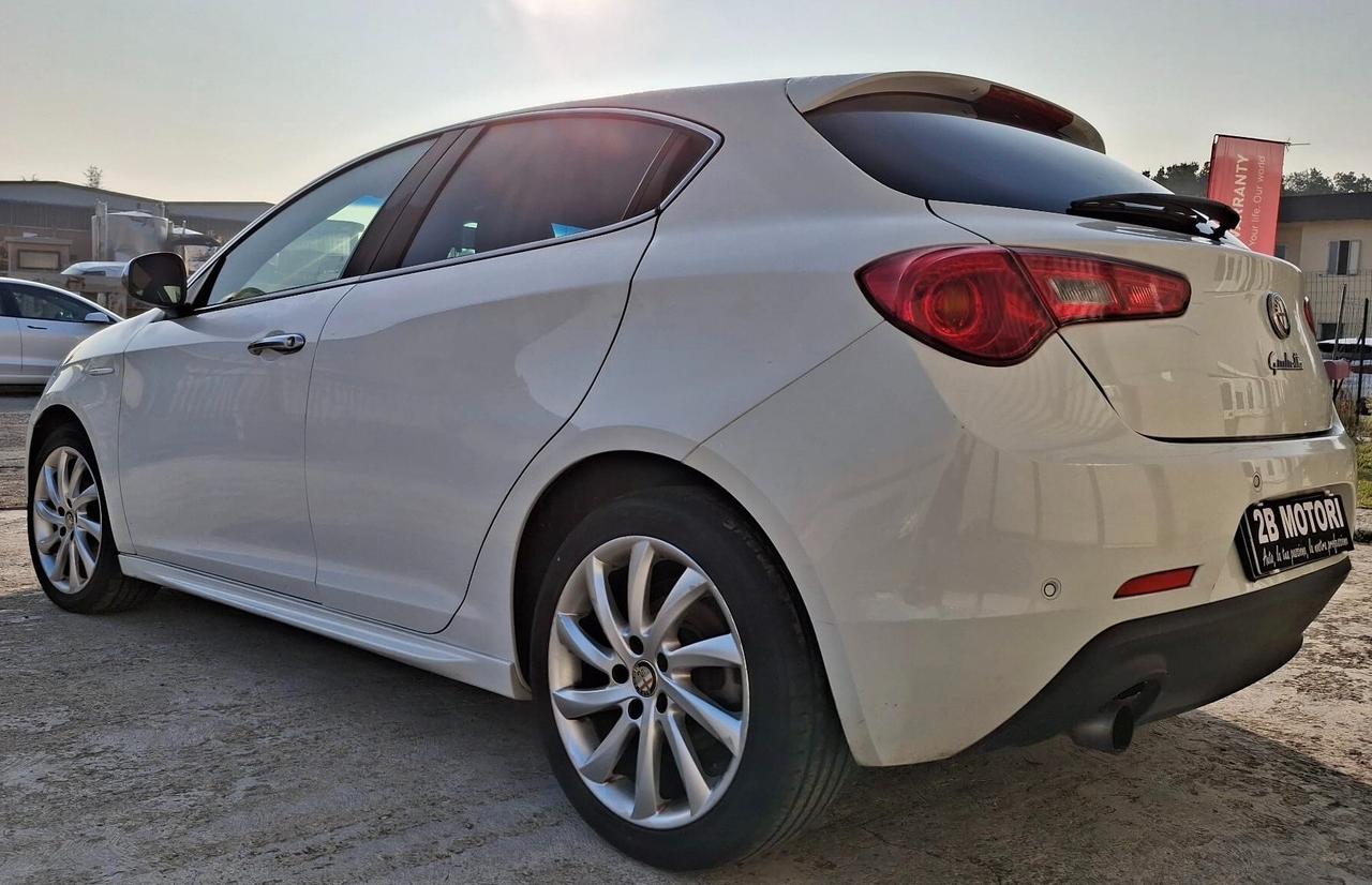 Alfa Romeo Giulietta 1.6 JTDm-2 105 CV Distinctive