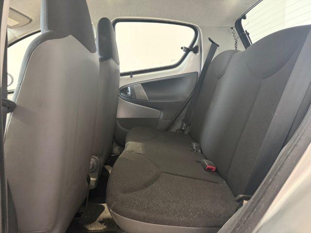 TOYOTA Aygo 1.0 12V VVT-i 5 porte Now Red Edition