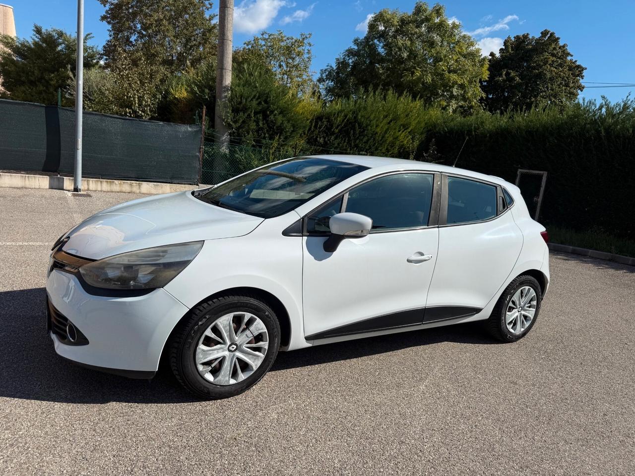 Renault Clio 1.2 GPL - NEOPATENTATI - 12 MESI DI GARANZIA -