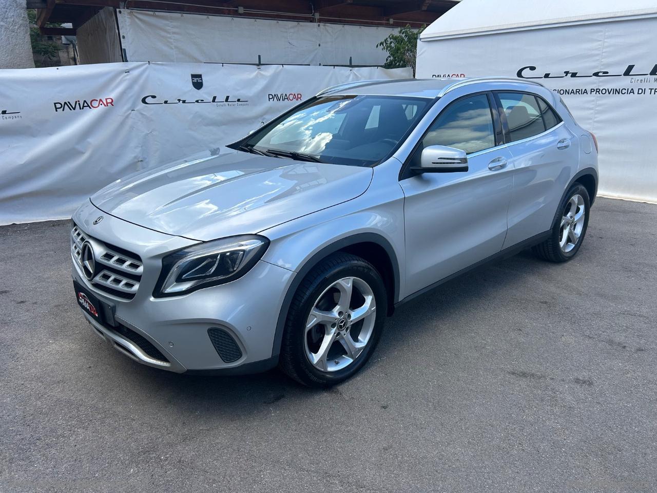 MERCEDES-BENZ GLA 220 d Automatic 4Matic Premium