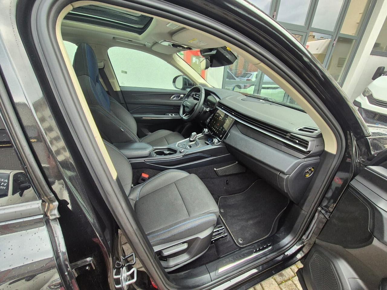 Lynk&co 01 HEV 145cv