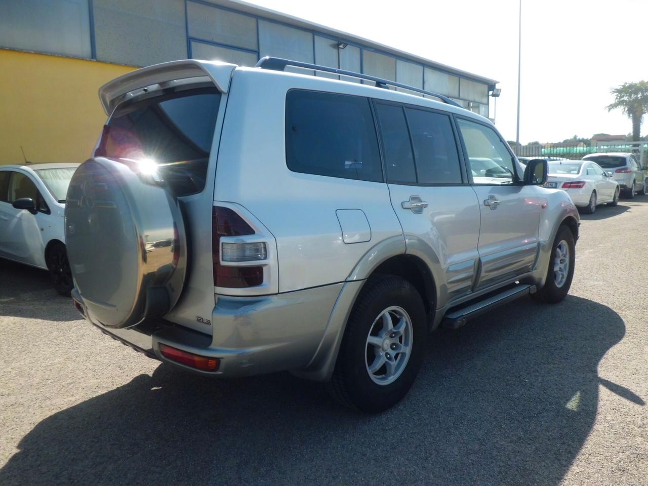 Mitsubishi Pajero 3.2 16V DI-D 5p. GLS2----AUTOCARRO N1- 5 POSTI