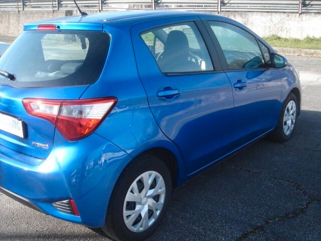 Toyota Yaris 1.5 Hybrid 5 porte Business ok neopatentati.