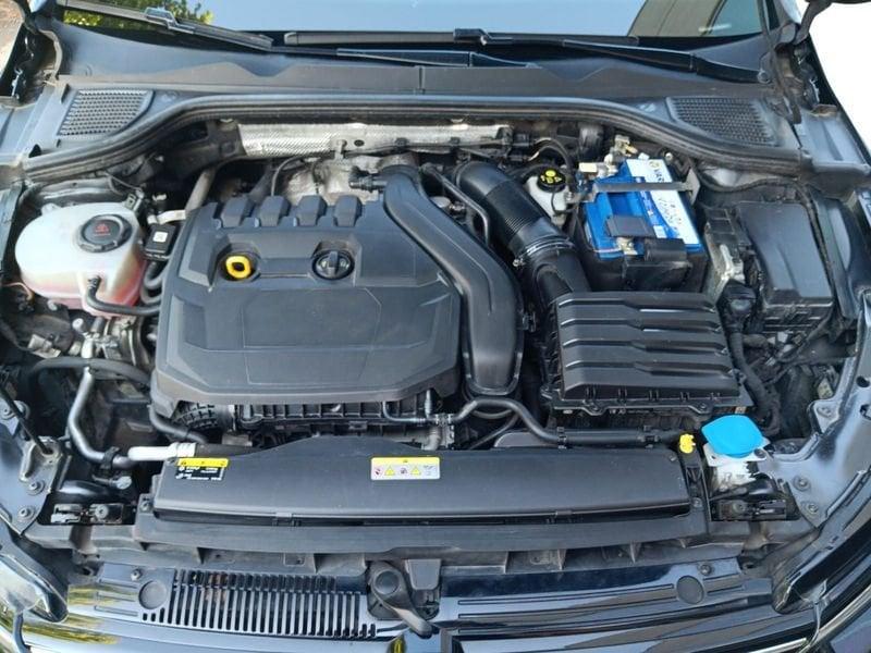 Volkswagen Golf 1.5 eTSI 150 CV EVO DSG Style