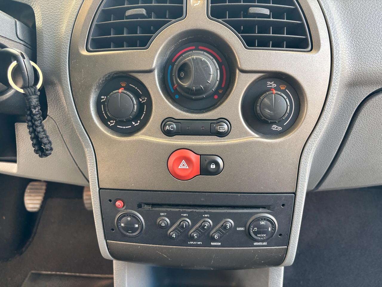 Renault Modus 1.5 dCi 70CV Expression-2010