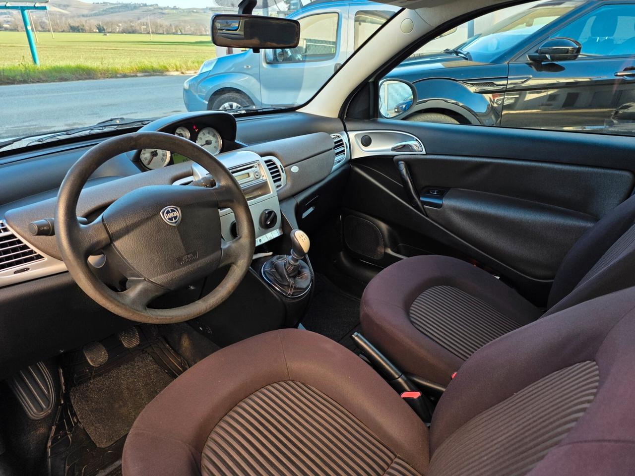 Lancia Ypsilon 1.2 Argento