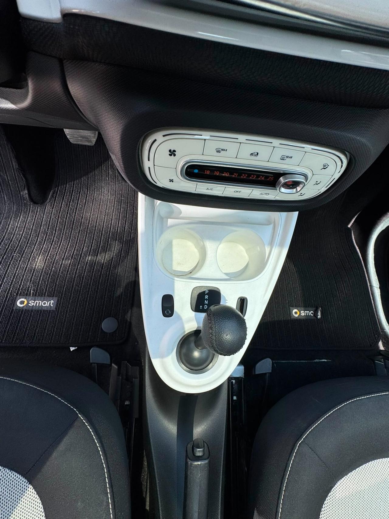 Smart ForTwo 1000 52 kW MHD coupé passion