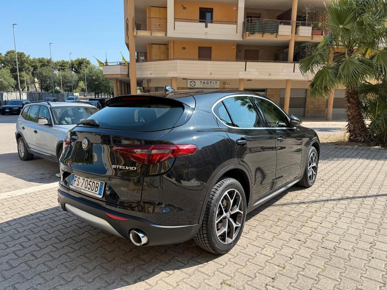 Alfa Romeo Stelvio 2.2 Turbodiesel 210 CV AT8 Q4 Super