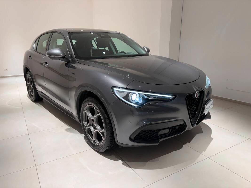 Alfa Romeo Stelvio 2.2 t Sprint Q4 190cv auto