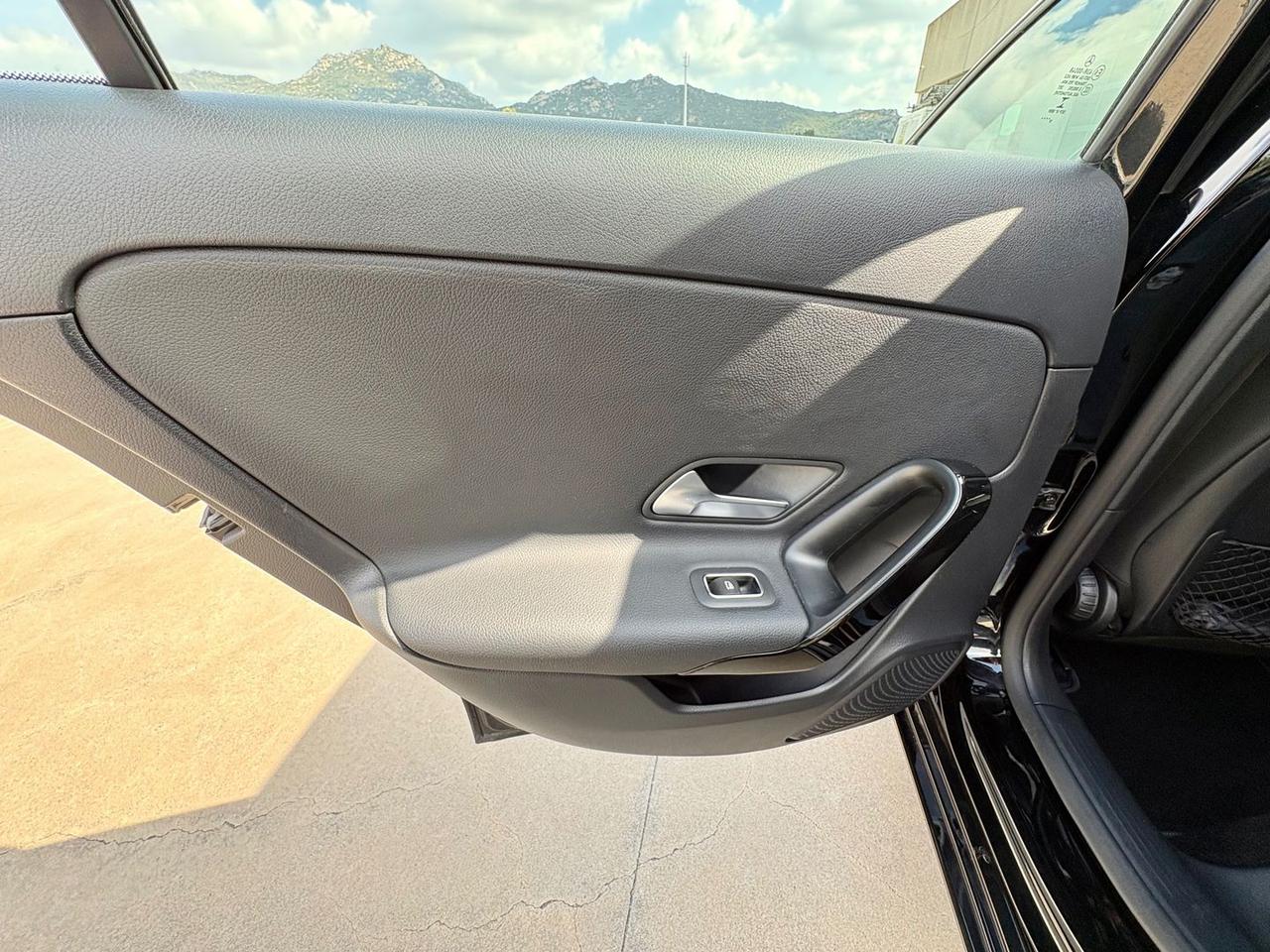 Mercedes-Benz A 180 D Sport Night Edition #10010