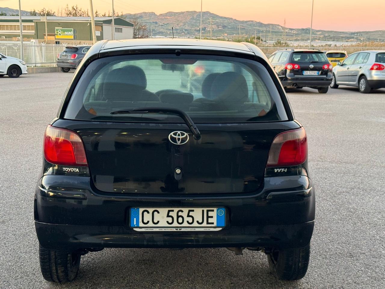 Toyota Yaris 1.0i 16V cat 3 porte Sol