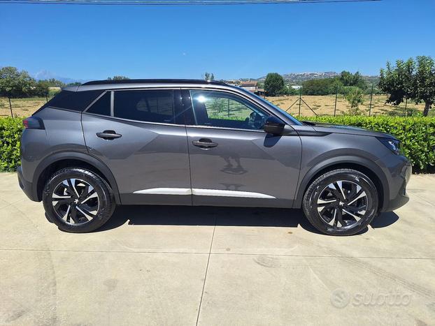 Peugeot 2008 1.2 110cv. Modello Allur, Km 38.200