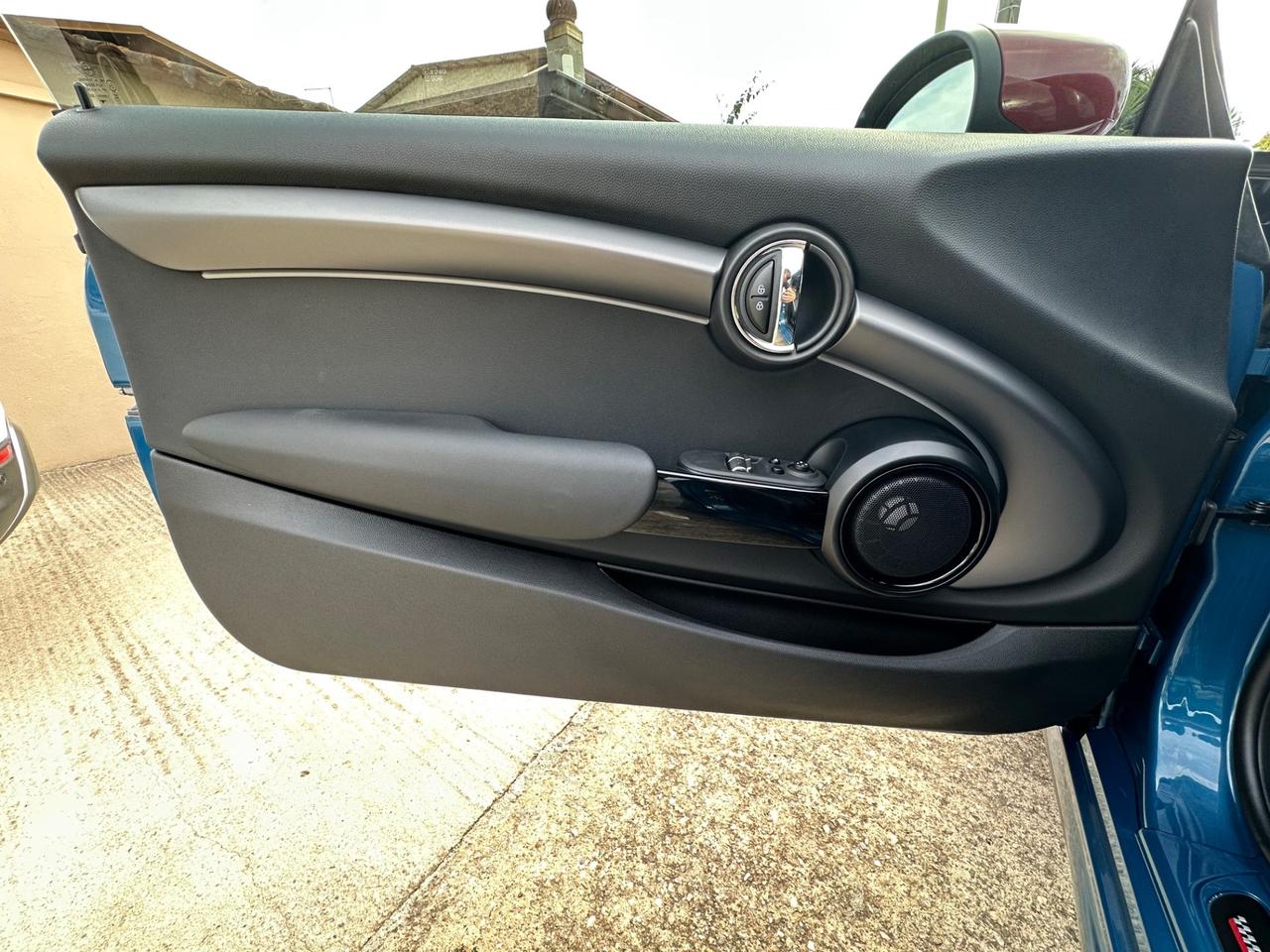 Mini 2.0 John Cooper Works Essential