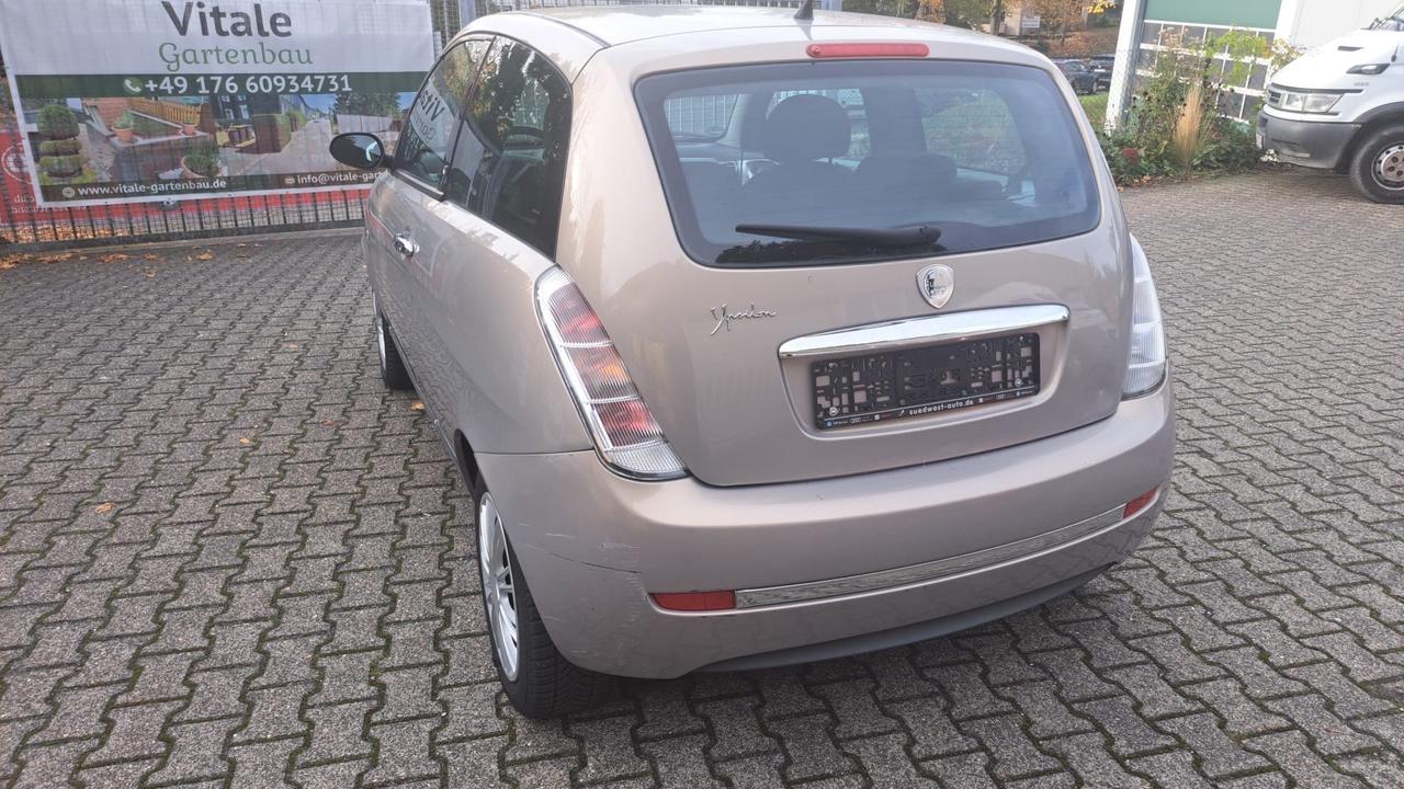 Lancia Ypsilon 1.4 Oro
