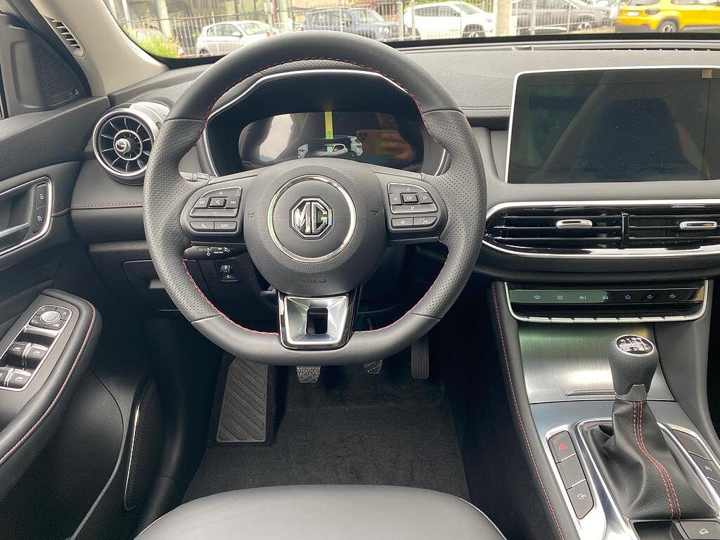 MG HS 1.5T-GDI Luxury