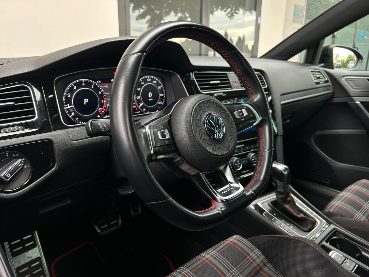 Volkswagen Golf GTI Performance 2.0 245 CV TSI 5p. BMT