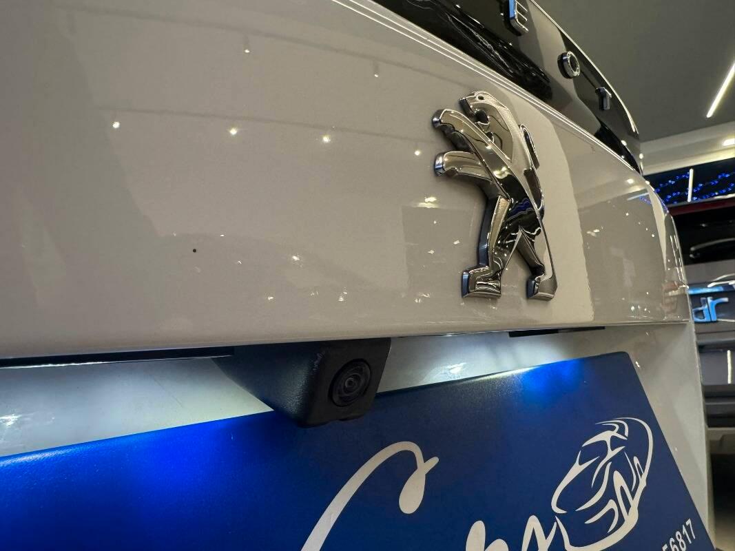 Peugeot 2008 1.2 puretech Allure Pack s&s 100cv