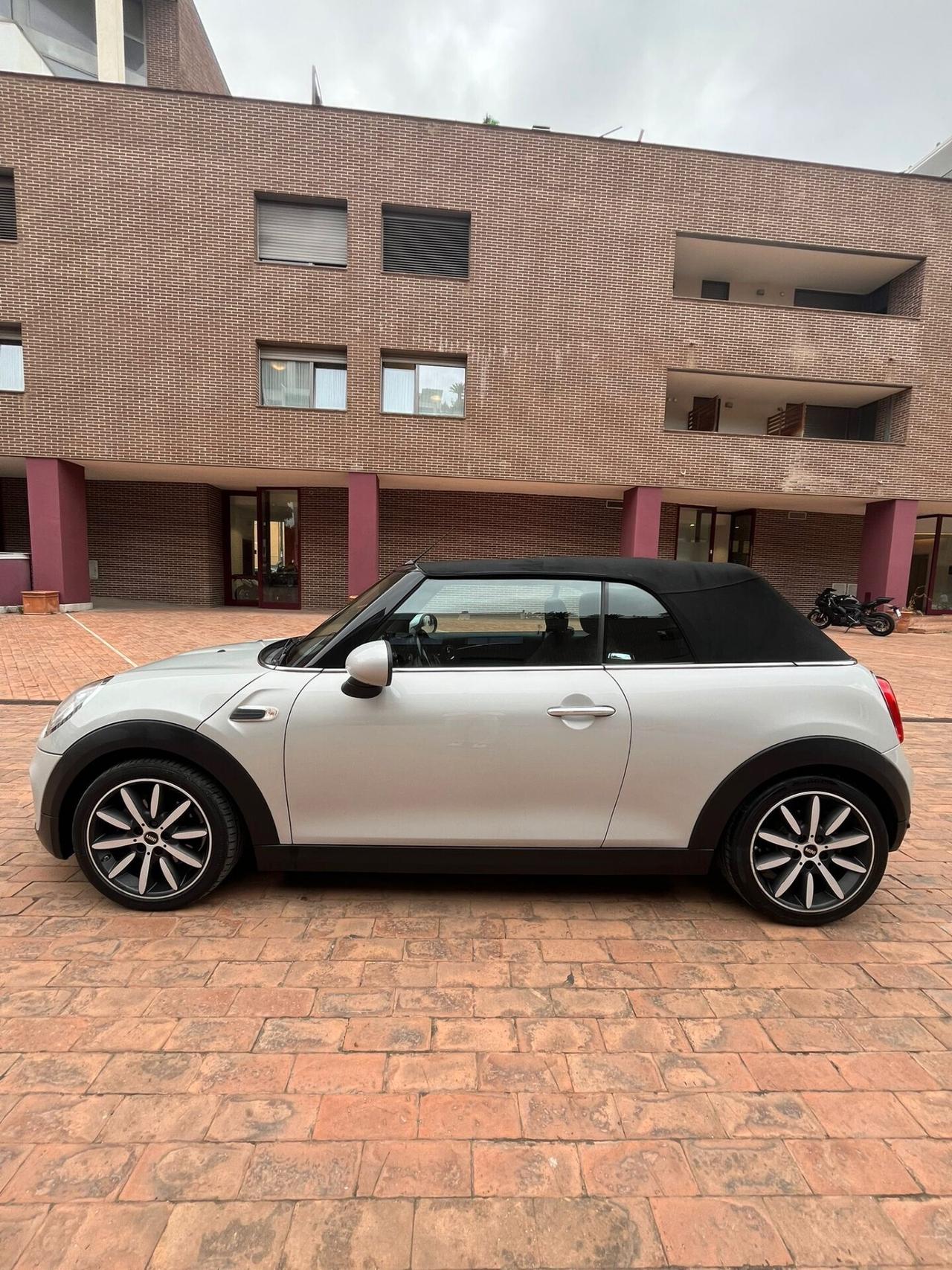 Mini Mini 1.5 Cooper D Cabrio