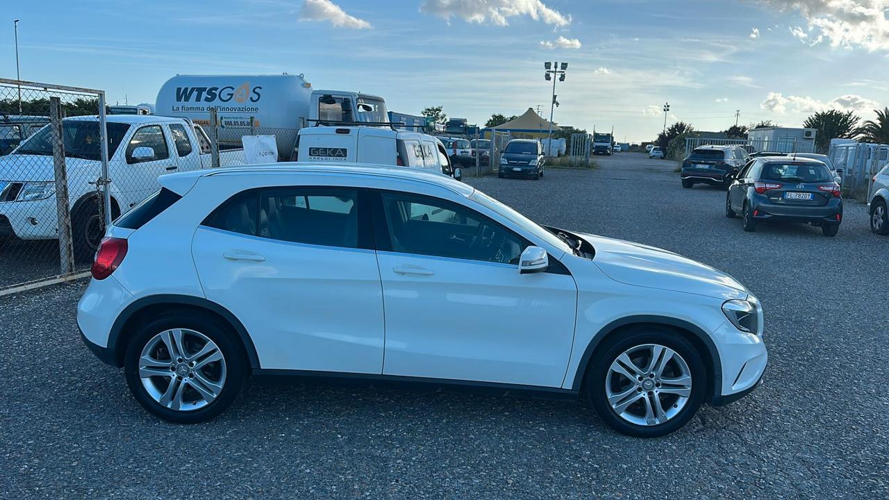 Mercedes-benz GLA 200 d Automatic Premium