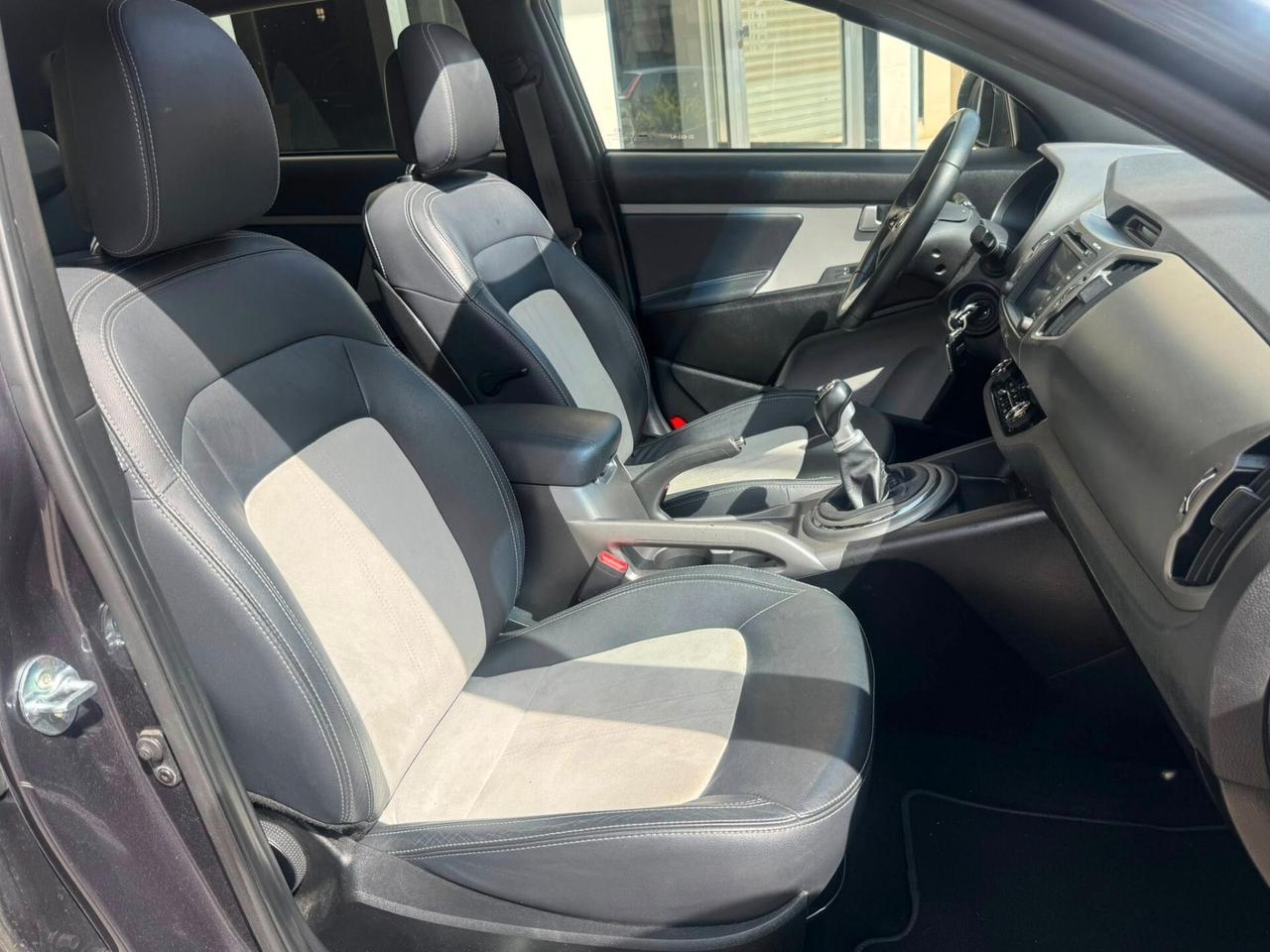 KIA SPORTAGE 1.7 CRDI 115 CV. TETTO APRIB.+NAVI+RETROCAMERA