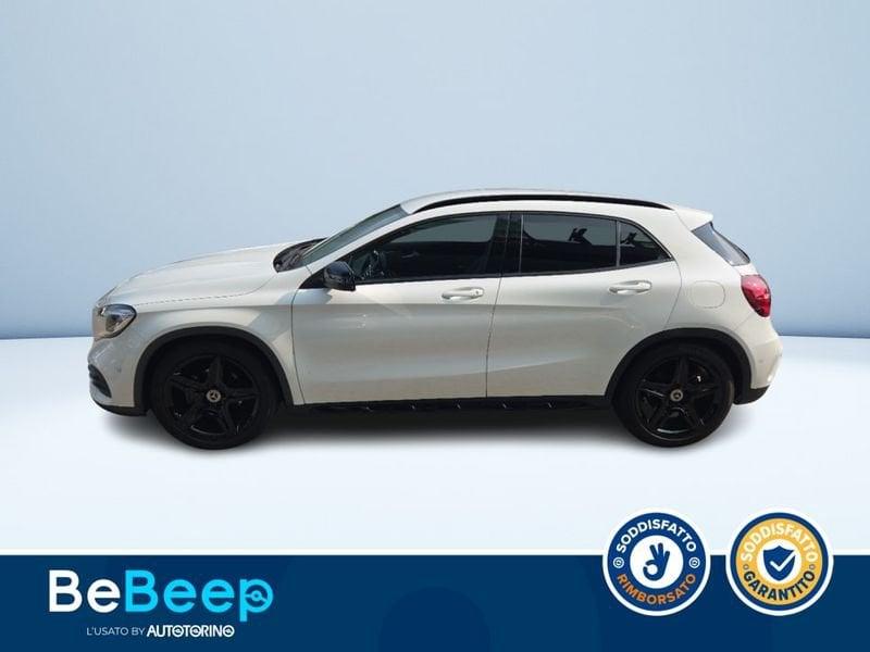 Mercedes-Benz GLA 200 D PREMIUM 4MATIC AUTO
