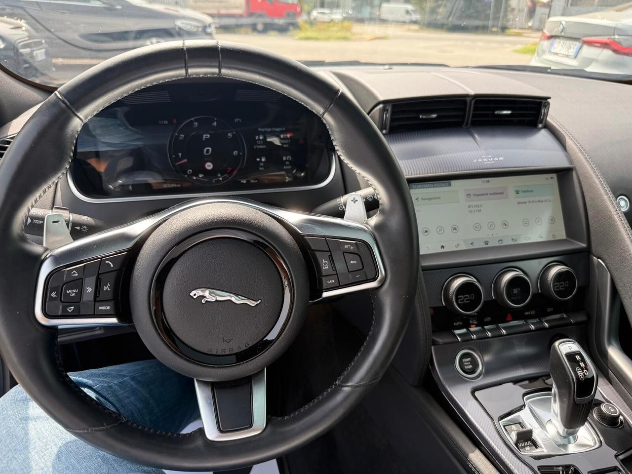 Jaguar F-Type 2.0 aut. Coupé R-Dynamic Black