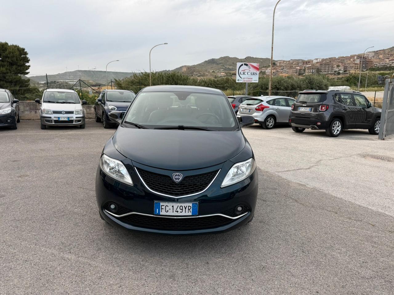 Lancia Ypsilon 1.2 69 CV 5 porte GPL Ecochic Silver