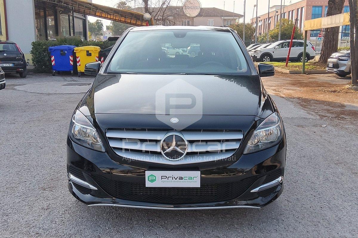 MERCEDES B 200 NGD Executive