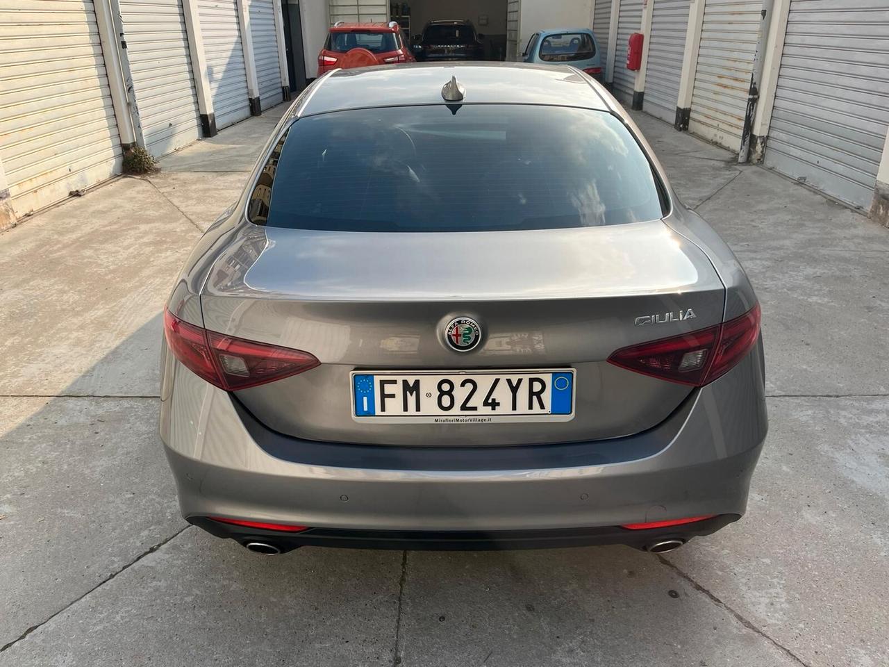 Alfa Romeo Giulia 2.2 Turbodiesel 180 CV AT8 Business Sport Launch Ed.
