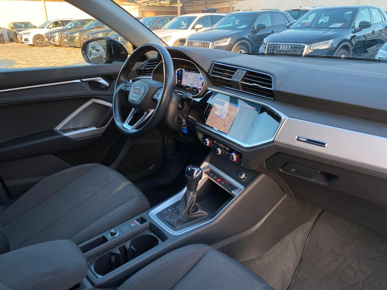 Audi Q3 Business 2.0 TDI 150CV s-tronic 35