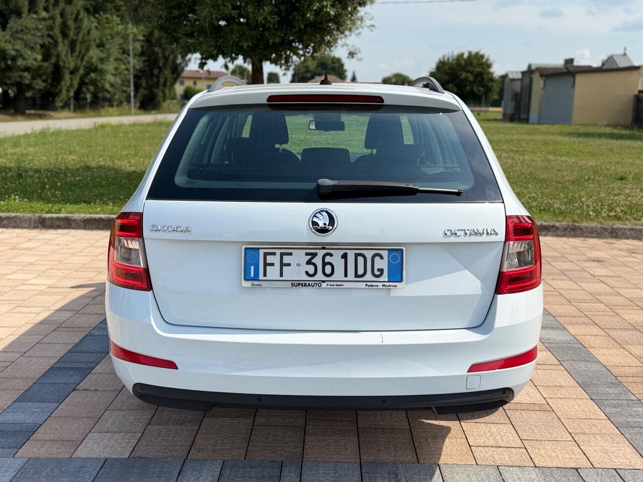 Skoda Octavia 1.6 TDI CR 110 CV DSG Wagon Style