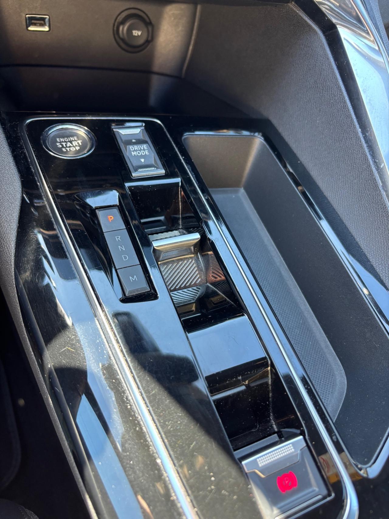 PEUGEOT 5008 HDI 130CV EAT8 AUTOMATICA 7 POSTI