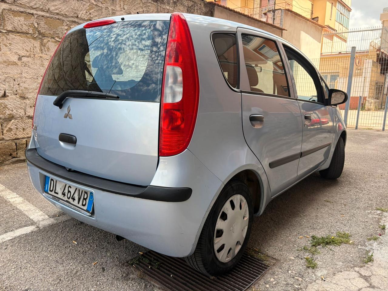Mitsubishi Colt 1.1 12V 5p. Invite