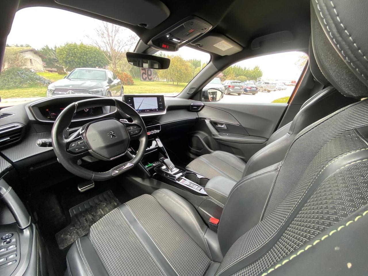 Peugeot 2008 BlueHDi 130 S&S EAT8 GT Line