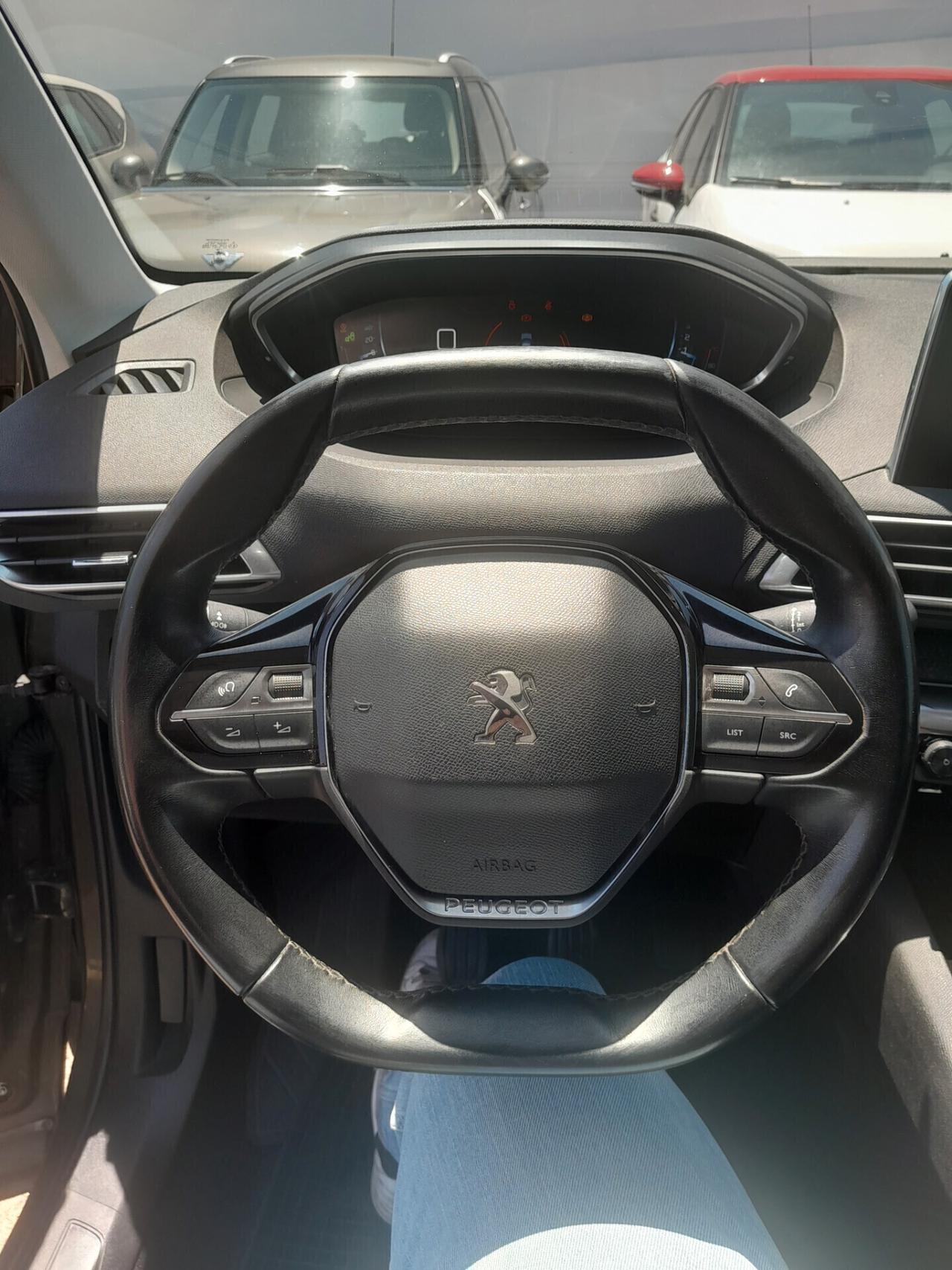 Peugeot 3008 1.5 HDI ALLURE ANNO 2019